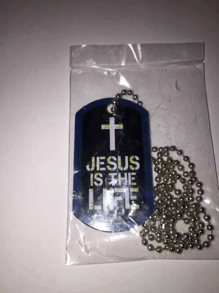13714571-B.webp