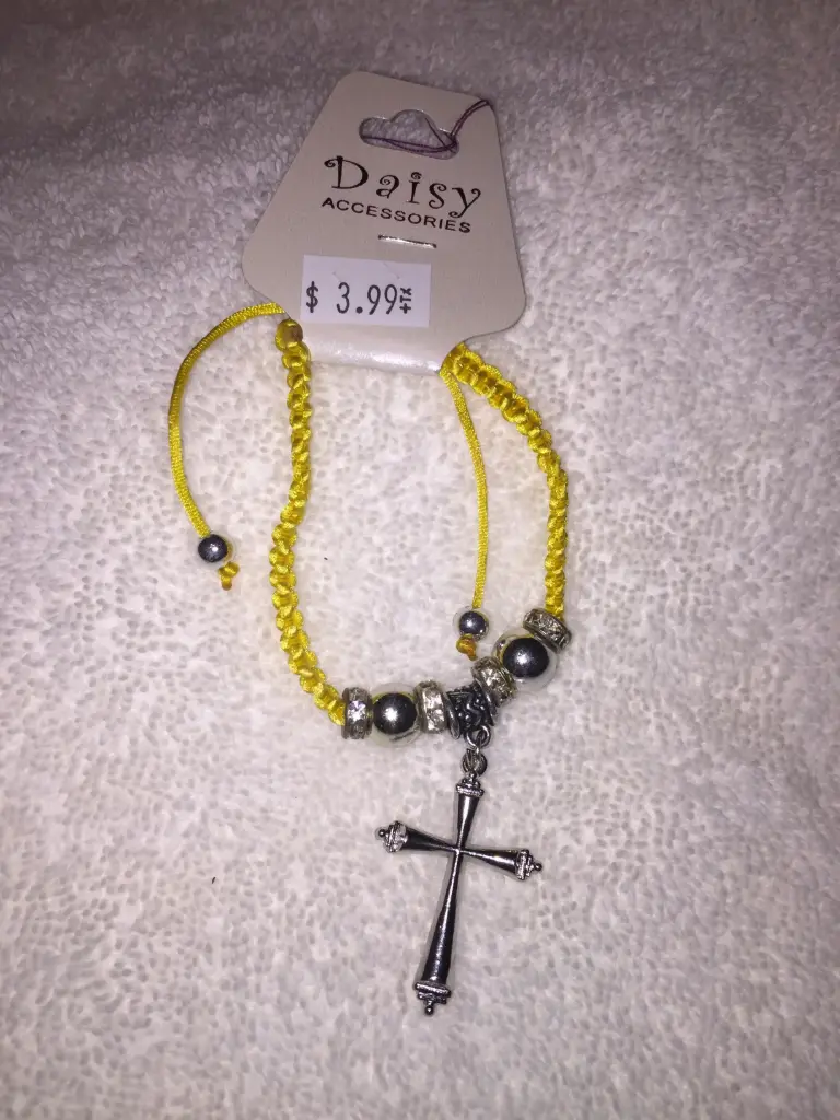 [1452] fabric cross charm bracelet. Color Yellow
