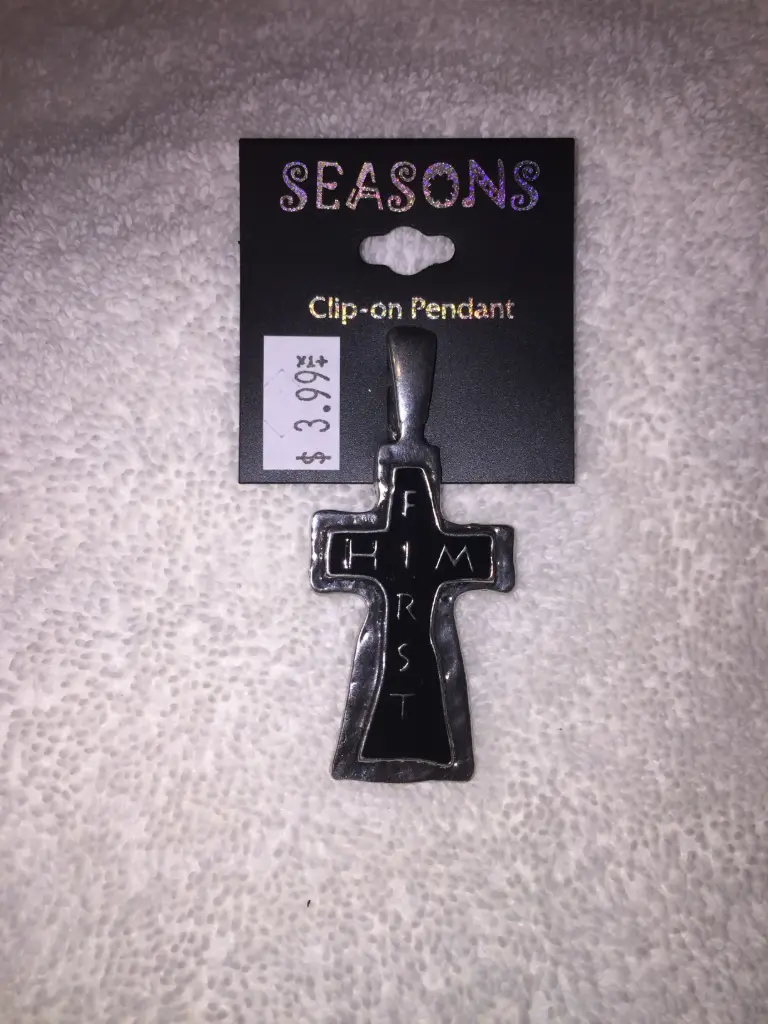 [XCR07] Him First Cross Pendant